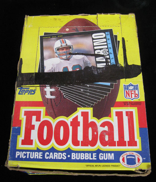   TOPPS FOOTBALL WAX BOX (36 PACKS) X OUT BOX MOON ELWAY MARINO  